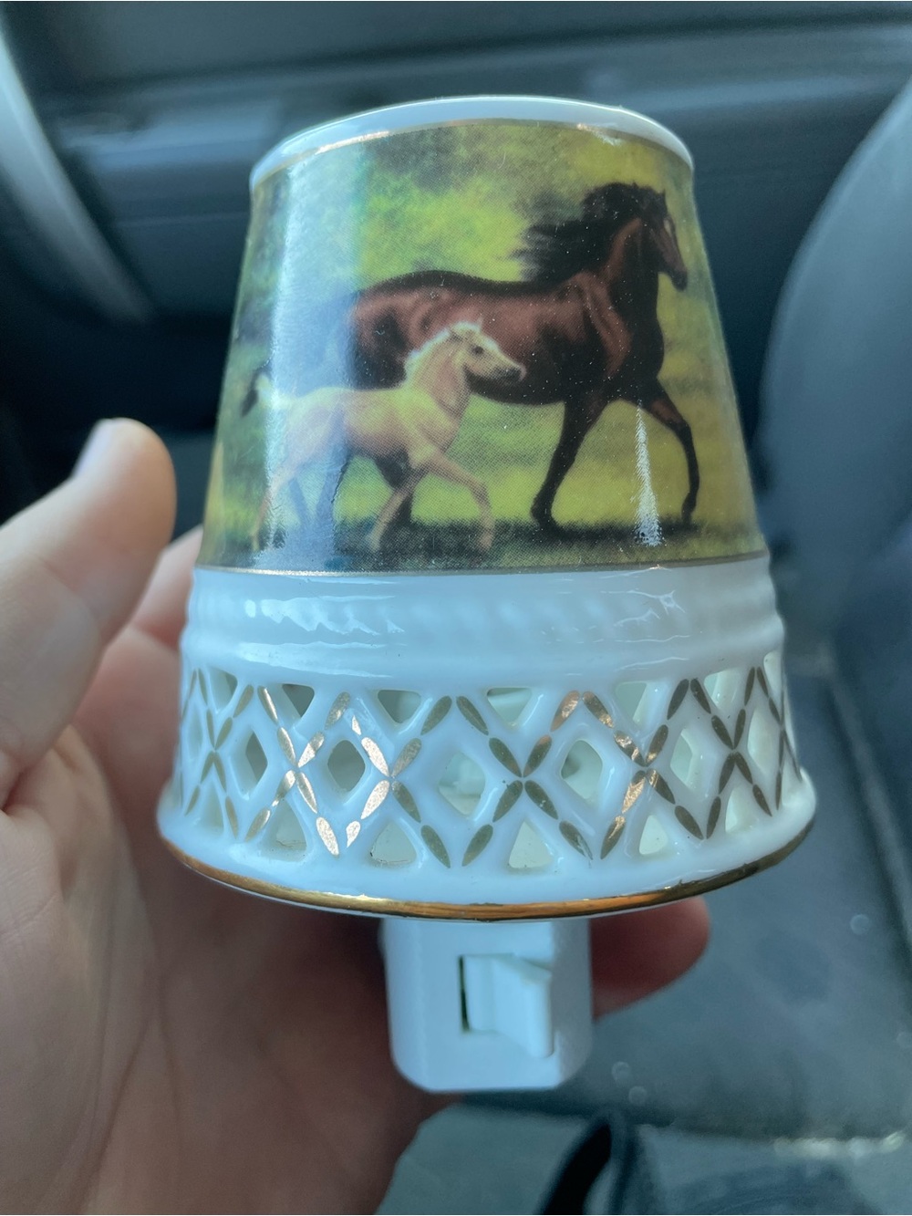 🐱 Adeline | Horse Themed Porcelain Nightlight